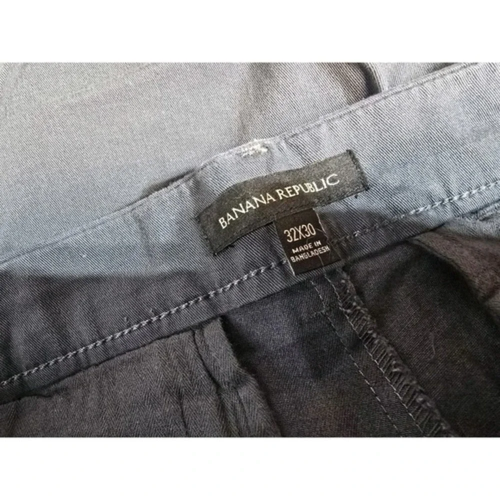 Banana‎ Republic Men's Chino Pants  Gray 32x30 Cotton Blend